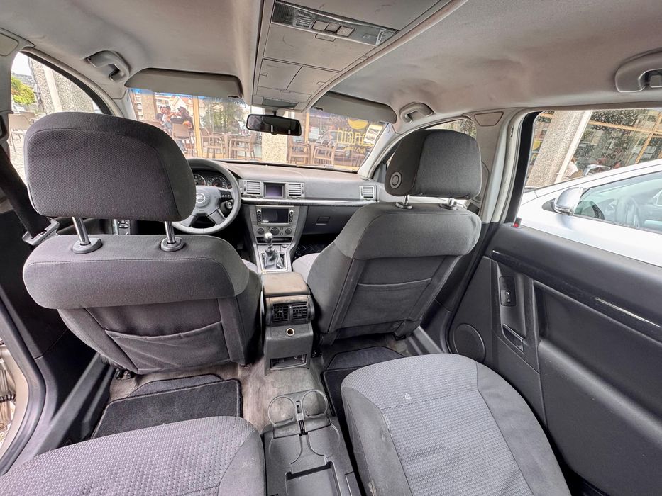 Vende-se Opel Signum 2.2 DTI, de 10/2003