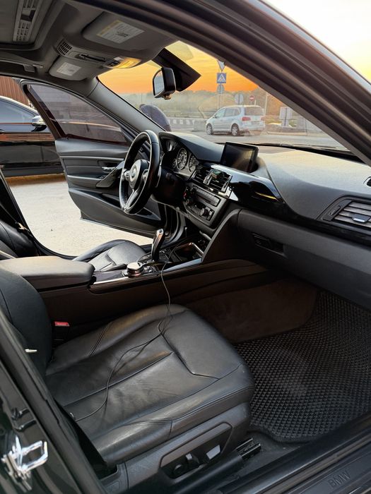 BMW f30 2012 328i задній привід