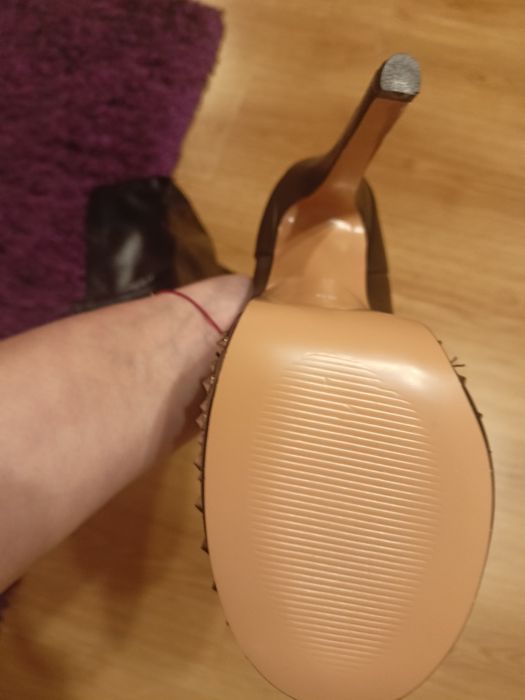 Nowe kozaki na szpilce