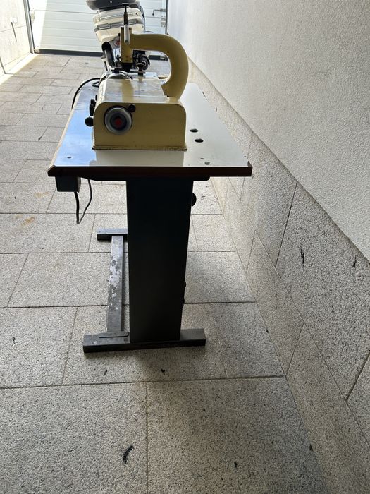 Maquina facear pel