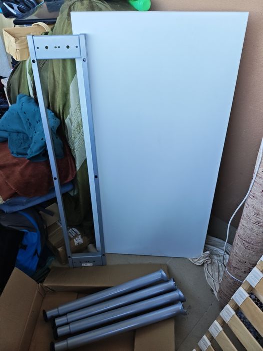 Biurki THYGE IKEA 120x60