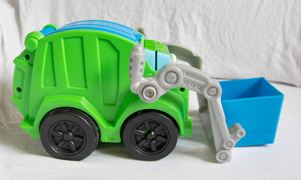 Hasbro Play-Doh Śmieciarka Rowdy A3672