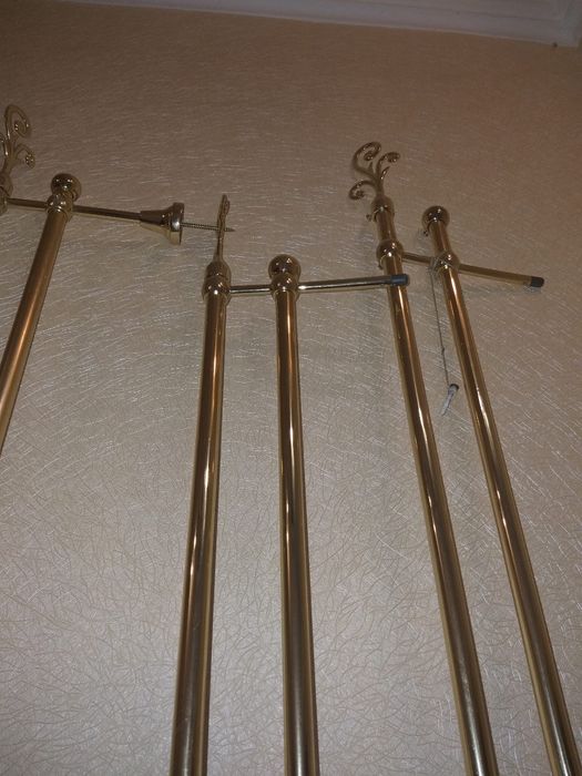 Стенка  в гостиную,спальню,прихожую,шкаф,стол,6 стулья