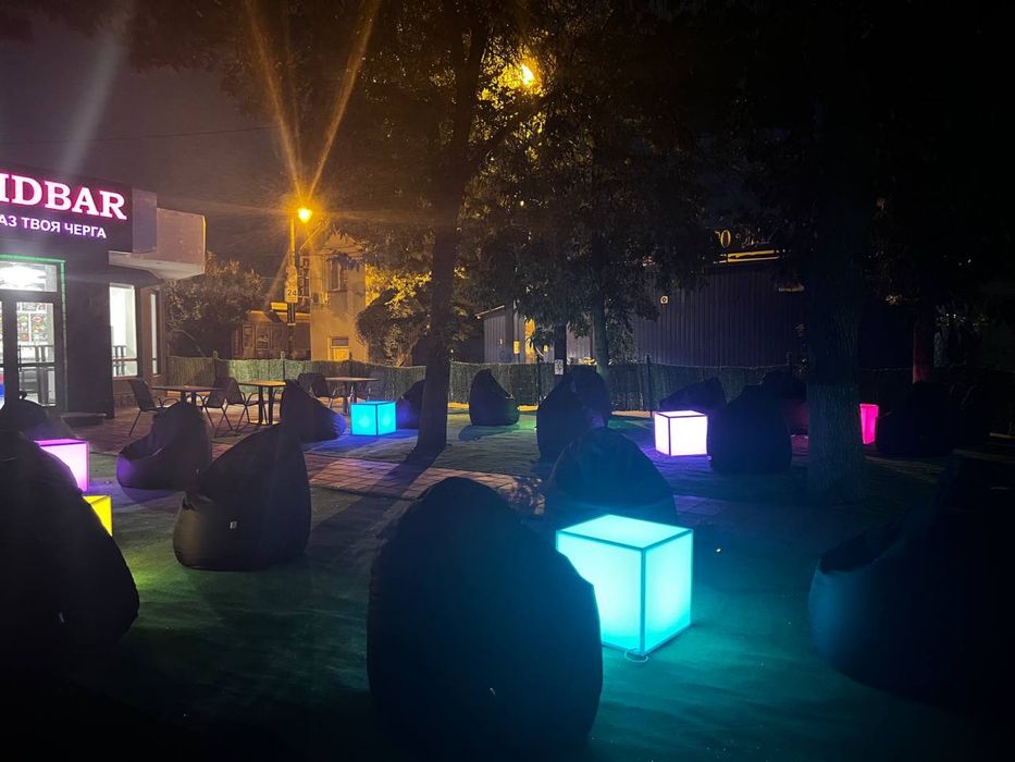 Продаю столы кубики с подсветкой