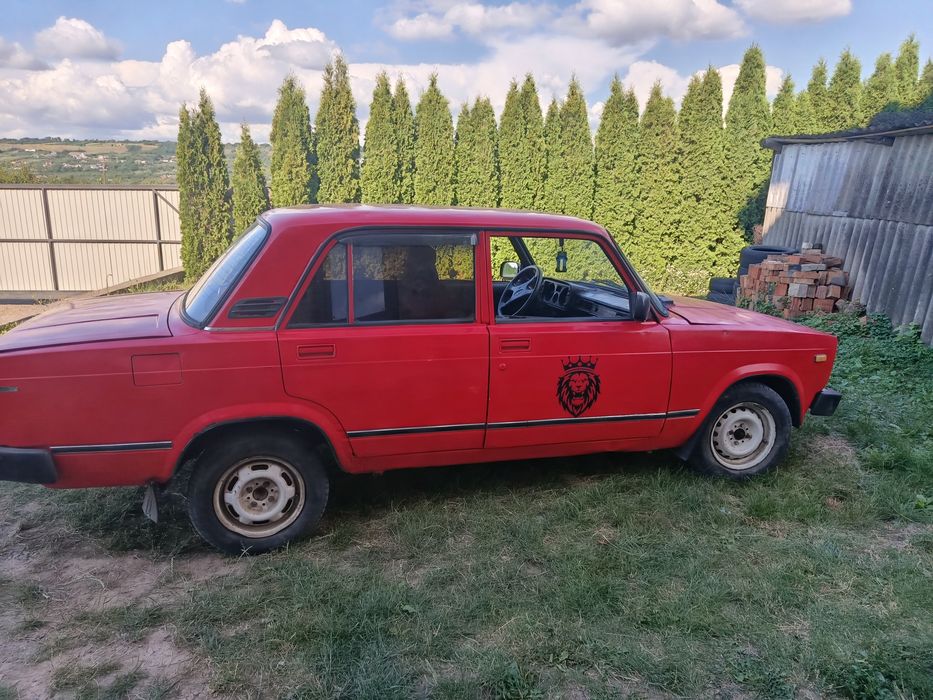 Продам ВАЗ 2105 сів поїхав машина проблим немає