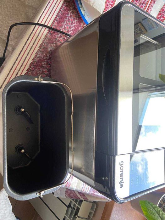 Хлібопічка Gorenje BM1400 E