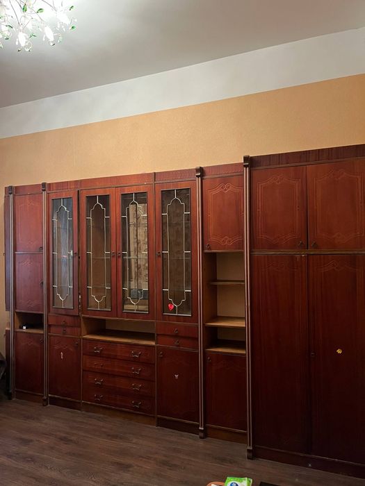 Продам стенку  б/у, в хорошем состоянии.