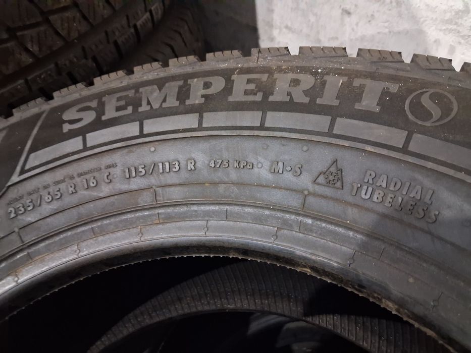 235/65 R16 c Semperit Van Grip 3 Резина б/у зима КОМПЛЕКТ