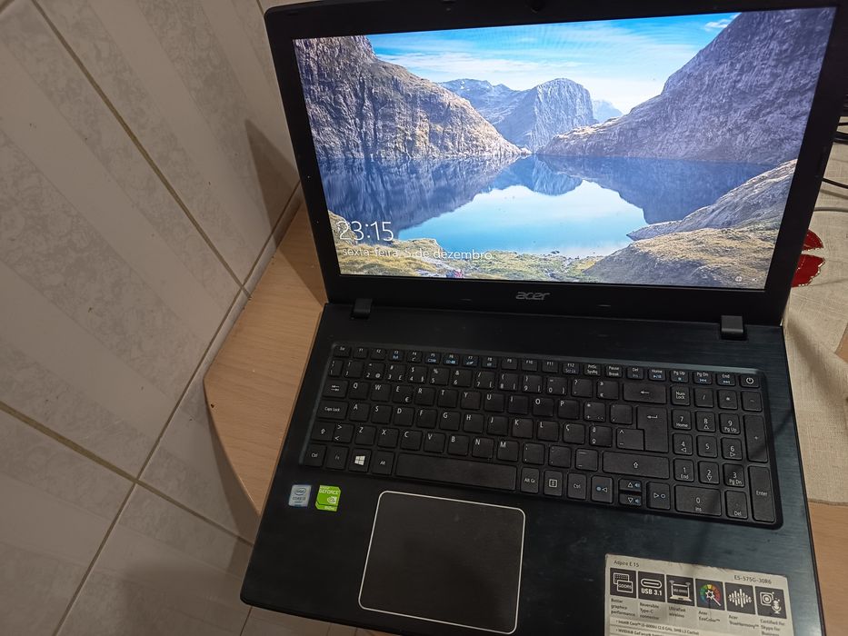 Portátil acer bom estado