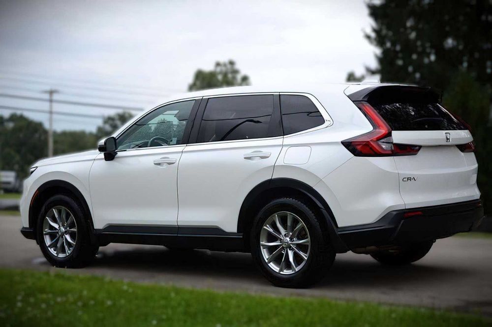 Honda CR-V      2023