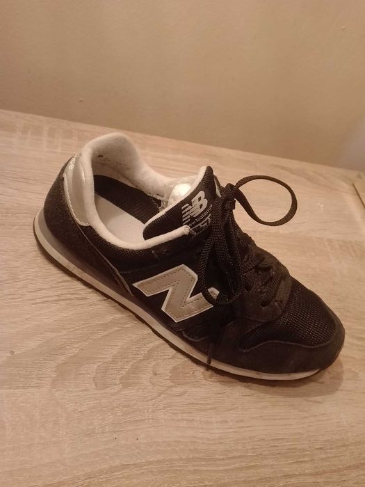 New Balance czarne