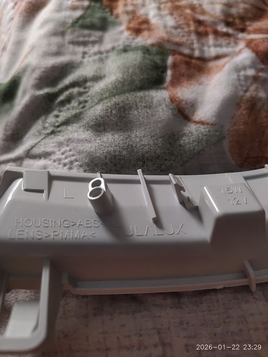Повторювач повороту (покажчик, поворотник) в ліве дзеркало VW Golf