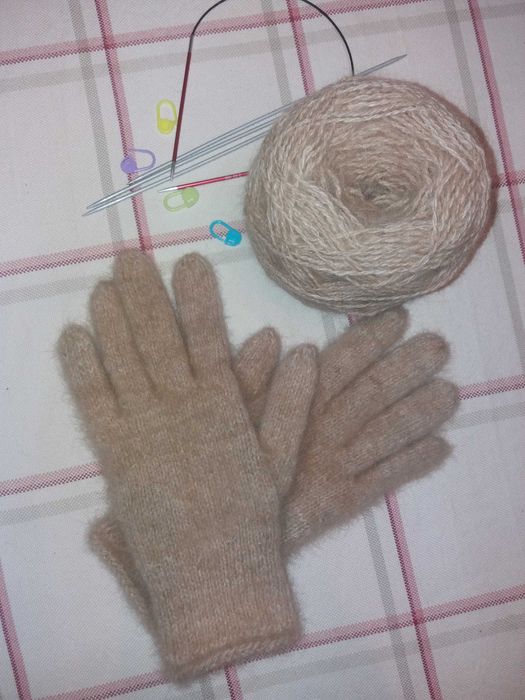 Носки, перчатки, варежки из собачьей шерсти