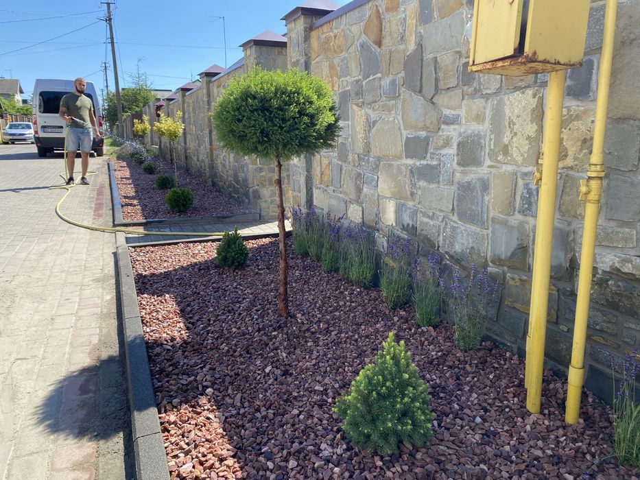 Ландшафтний дизайн Озеленення Садівник