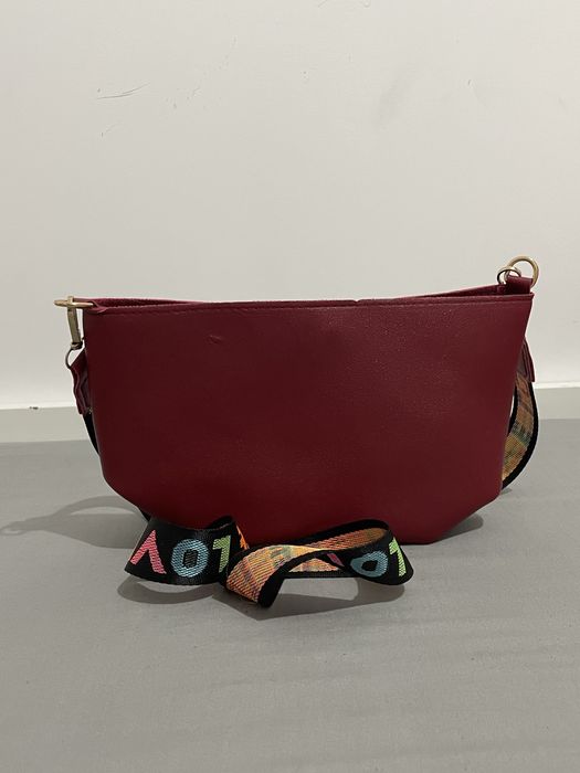 mala/bolsa vermelha
