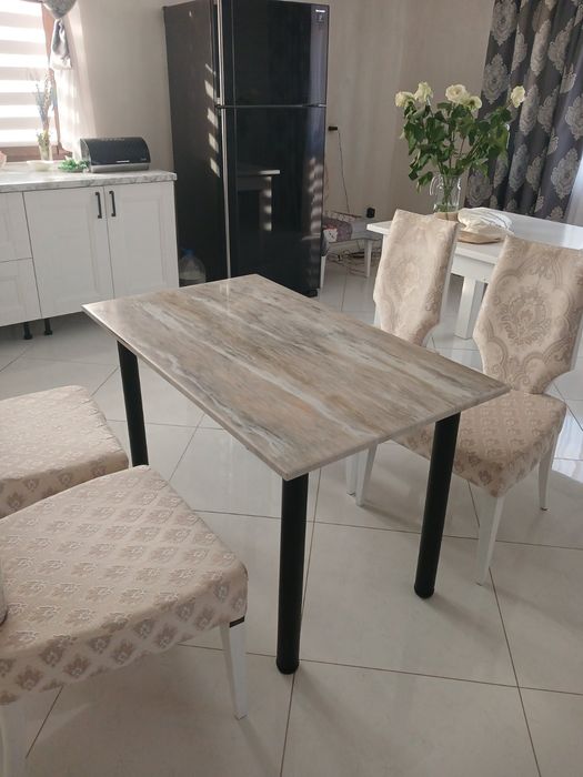 Кухонна мебель.Столи кухонні