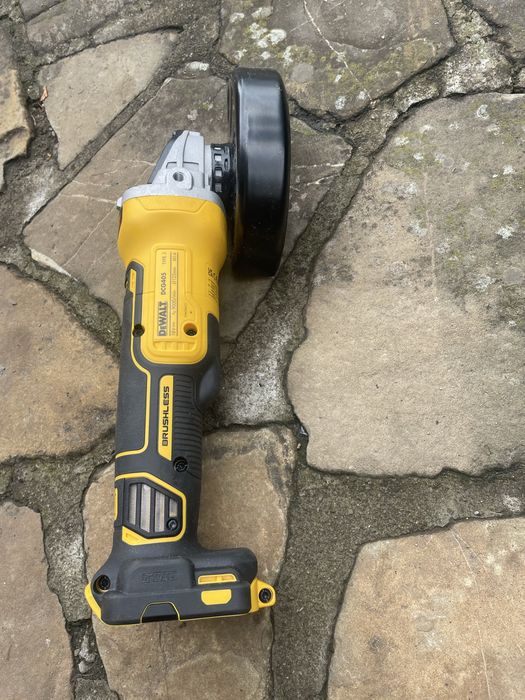 Болгарка Dewalt,девольт