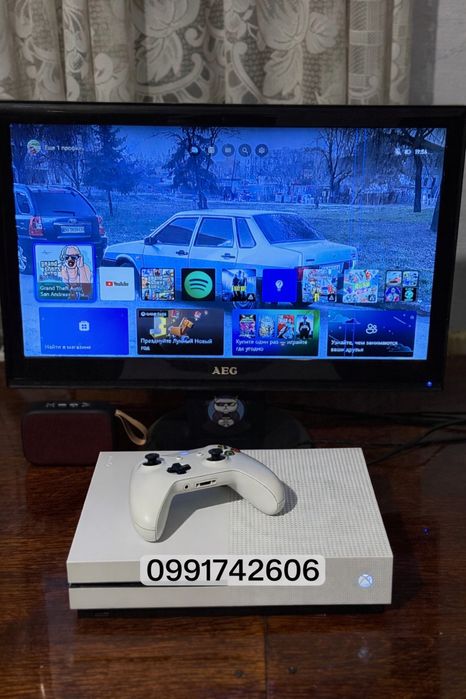 Продам xbox one s 1TB