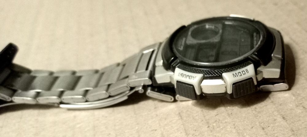 Часы Casio AE1000-W исправны