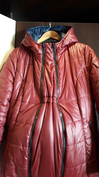 Двустороняя сине-бордовая зимняя куртка для беременных Юла мама