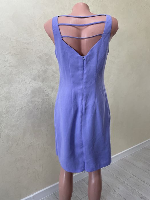 Сукня бузкового кольору