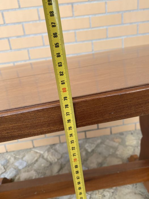 Mesa em  madeira