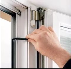 Срочный ремонт металлопластиковых окон и дверей в день звонка -Киев