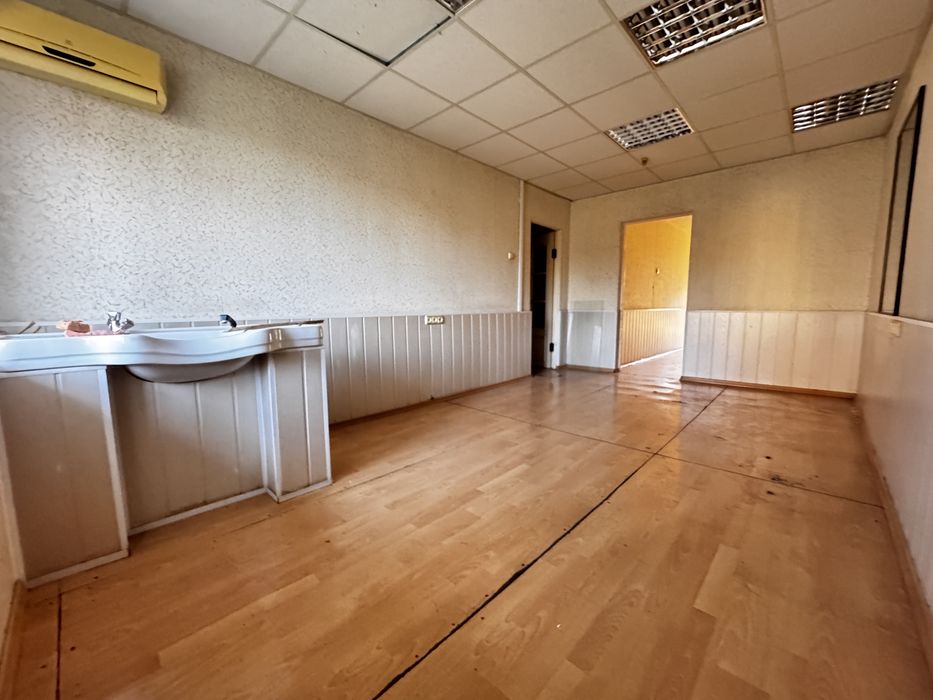 Продаж приміщення