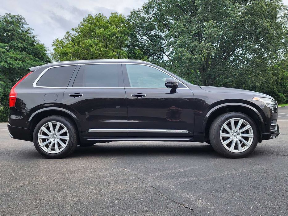 Volvo XC90      2015