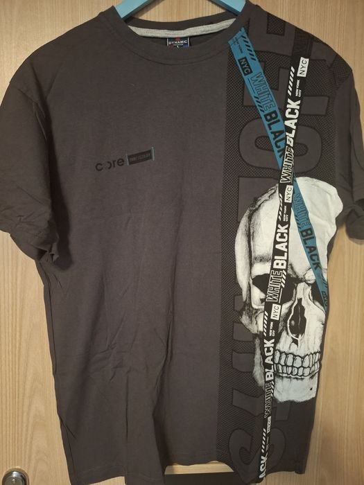 Szary t-shirt czaszka L.