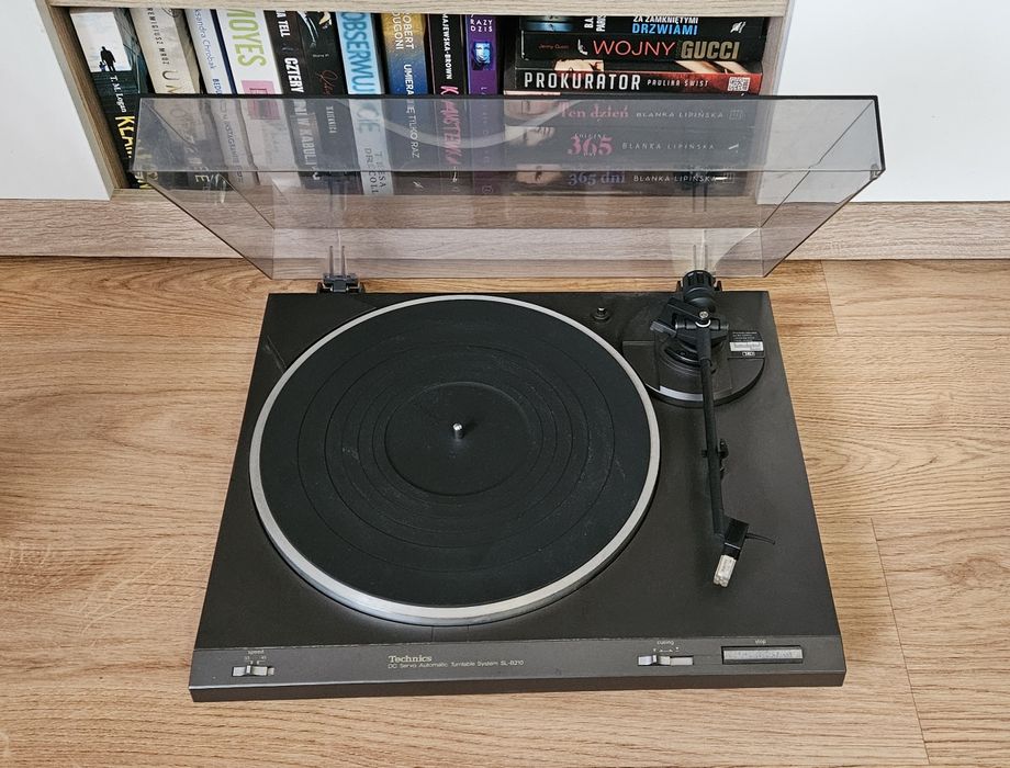 Gramofon Technics SL-B210