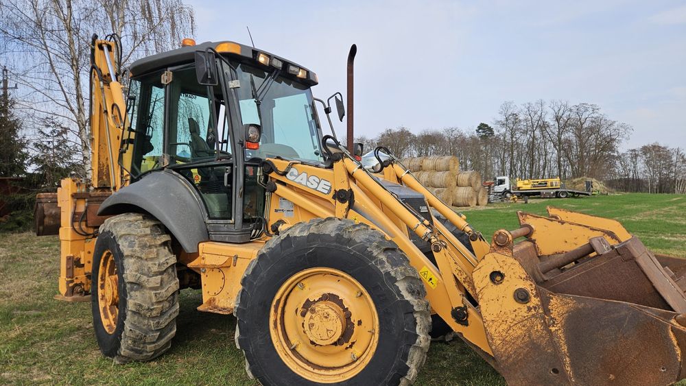 Koparko-ładowarka Case 695 SM