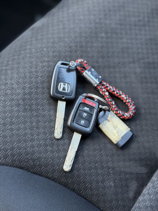 Продам Honda CR-V