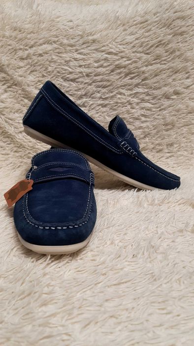 AM SHOE COMPANY (46р) шкіряні мокасини супер абсолютно нові .