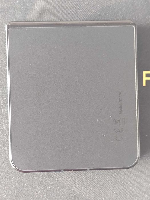 Smartfon Nubia Flip 8 GB / 256 GB 5G DualSim Czarny Cosmic Black