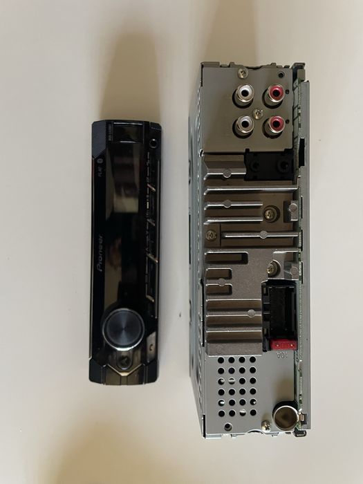 Radio pioneer MVH-S420BT