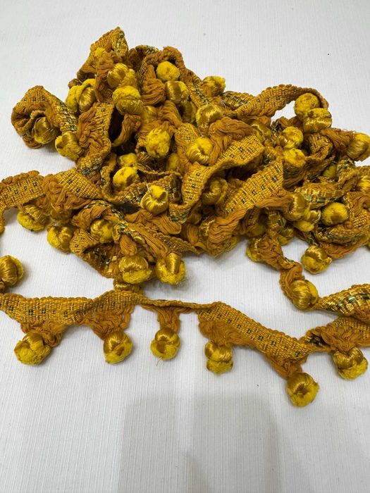 Тасьма декоративна з помпонами, гірчично-жовта, для штор, декору