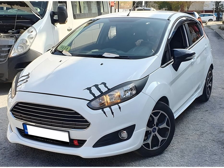 Ford Fiesta 2008-2017 Накладки на зеркала BMW-style (2 шт)