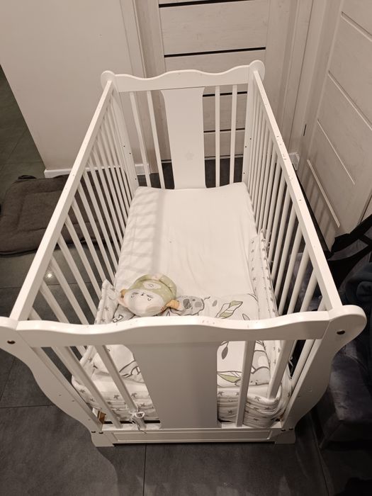 Przepiękne łóżeczko dziecięce Julia z szufladą  białe drewno