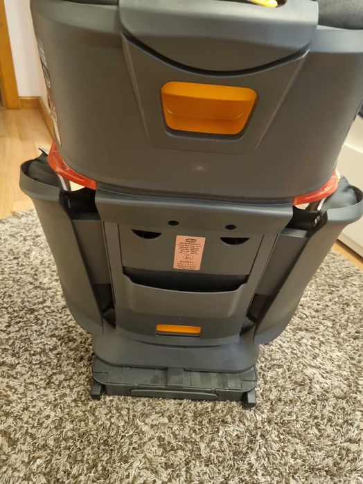 Cadeira Auto Chicco Fold&Go i-Size 100-150 cm - 
 Como Nova! Isofix