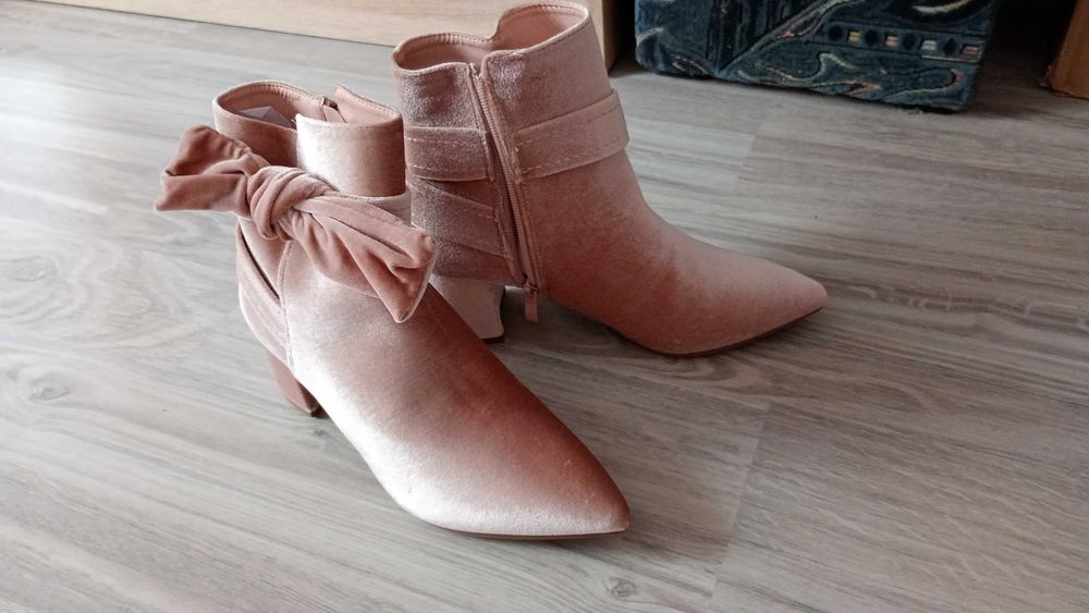 Buty damskie, przejsciowe