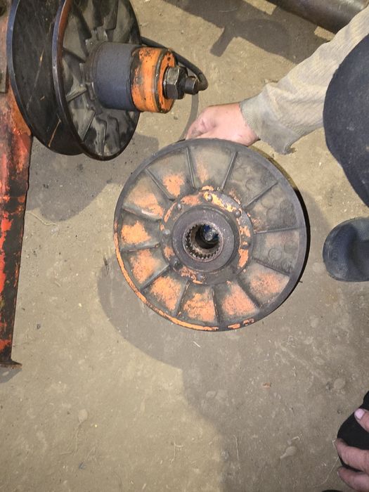 Продається варіатор ходу і корзина щеплення комбайн дронінбург 1250