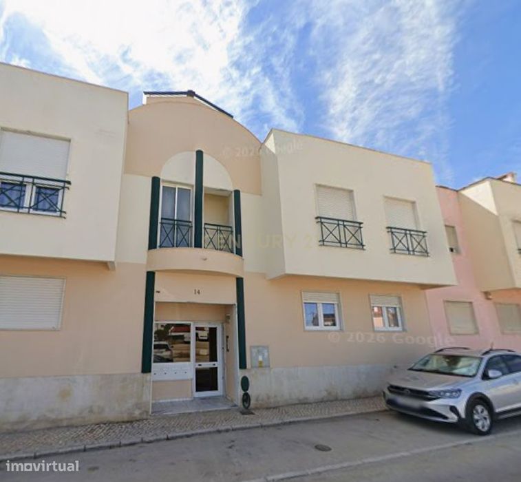 Arrendamento de apartamento T2, mobilado, na Charneca da Caparica.