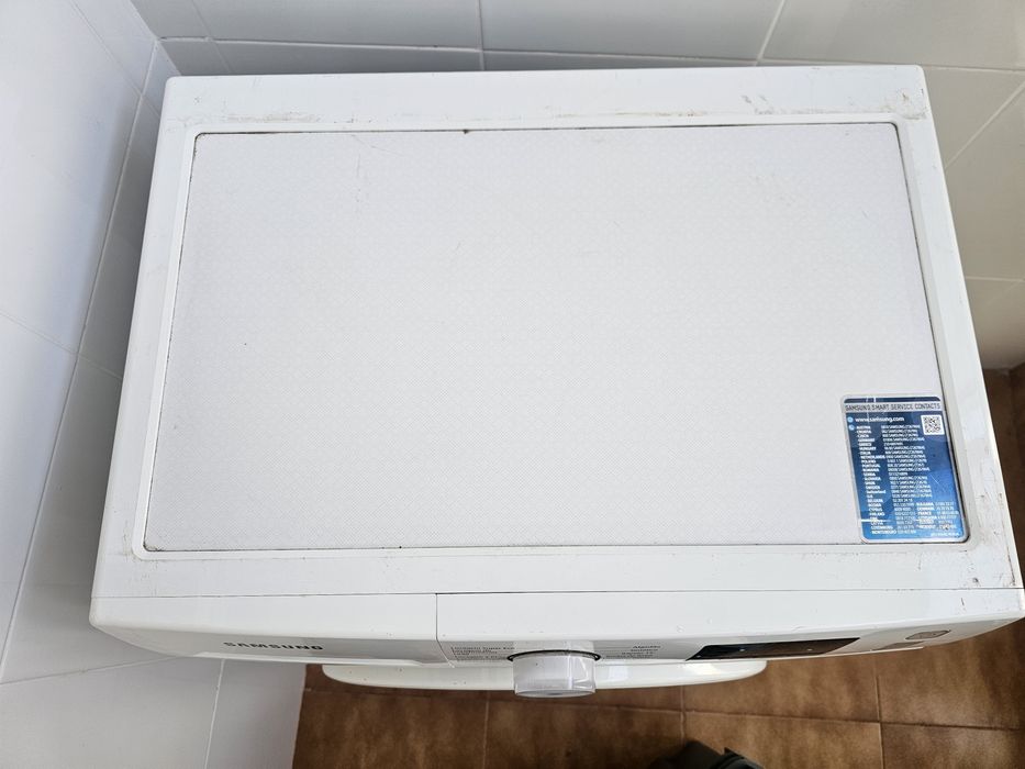 Máquina de Lavar Roupa Samsung EcoBubble 6kg – Ótimo Estado