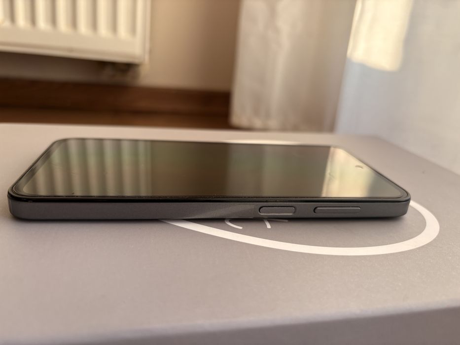 Telefon samsung galaxy M 35 5G 128 gb szary gratis case