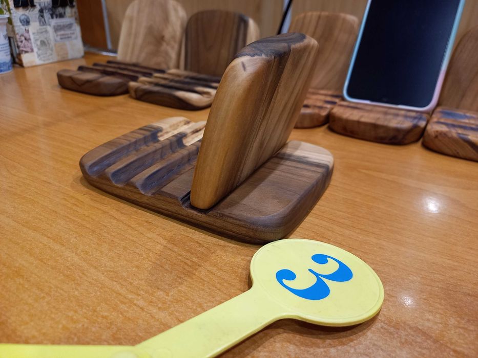 Подставка для телефона