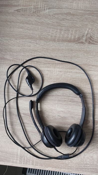 Навушники Logitech H390