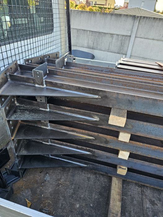 Konstrukcja hala garaż magazyn dźwigary słupy ocynk 10x20x4 IPE200 transport.