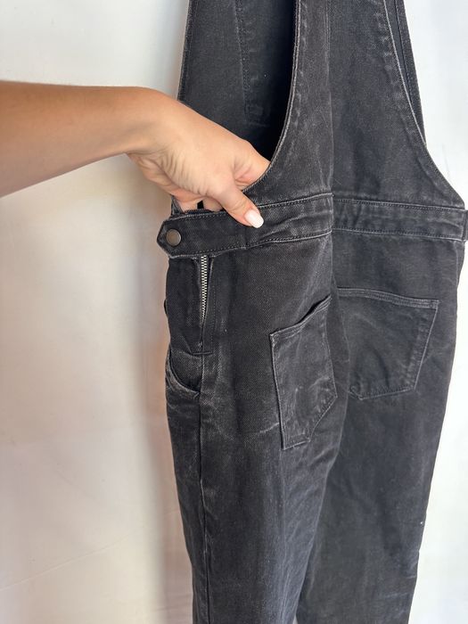 Джинсовий комбінезон чорного кольору, стан чудовий