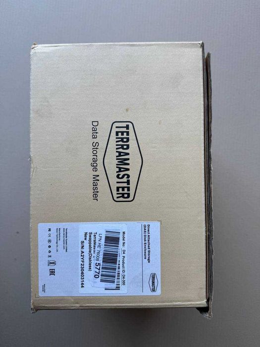 Дисковий масив TERRAMASTER D4-300 USB 3.1 (Gen1) Type-C